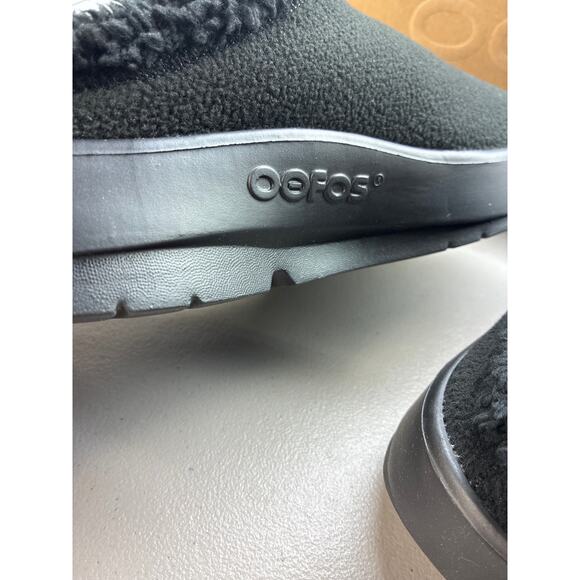 Oofos oocoozie mule black fleece lined slip on shoe men’s size 12 new in box main image 5